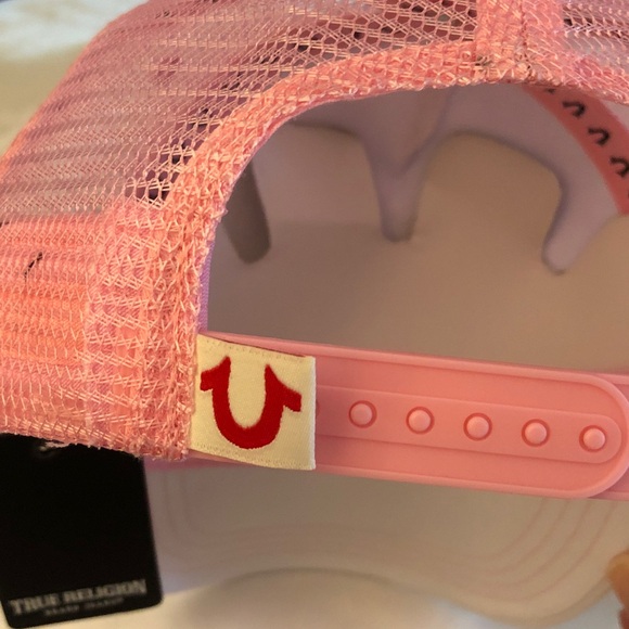 True Religion Optic White & Pink Mesh Butterfly Trucker Hat Rhinestone OS NWT main image 8